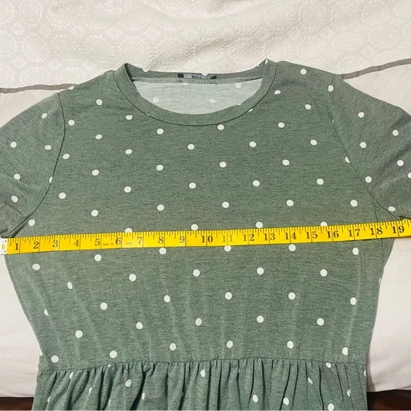 Green Midi Dress With White Polka Dots - Picture 6 of 8